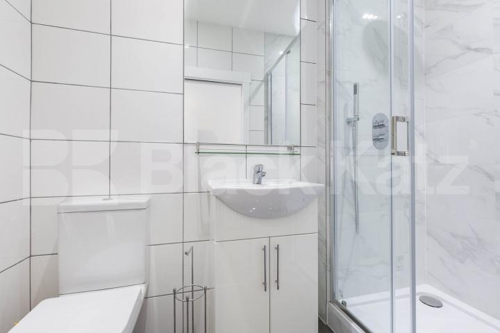 Newly refurbished one bedroom flat located in a stunning area Eversholt Street, Euston